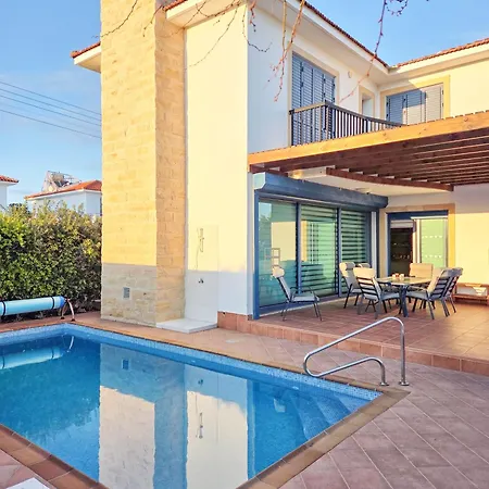 Marina In Ayia Thekla With Heated Pool Βίλα *