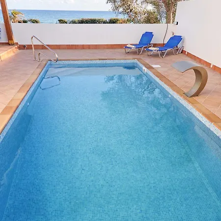 Marina In Ayia Thekla With Heated Pool * Αγία Νάπα